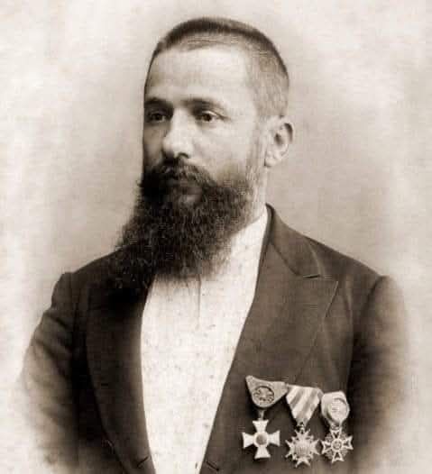 Никола Обретенов